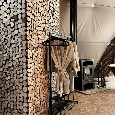 Reve Aveyron Lodge Broquies